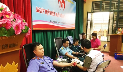 Công đoàn Viện KSND quận Hoàng Mai tham gia hiến máu hưởng ứng “Ngày...